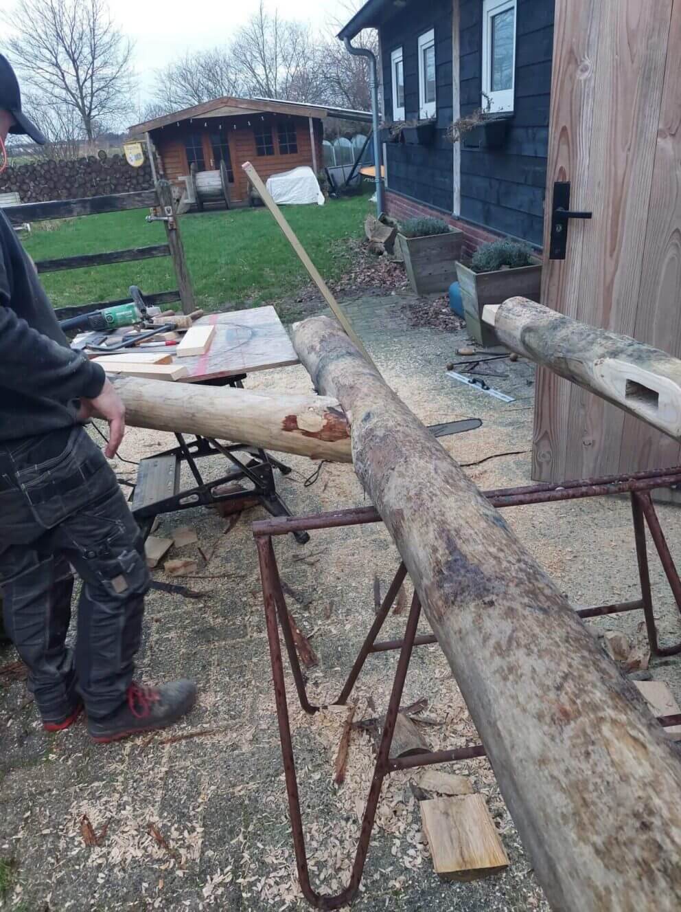 Pergola Holzkonstruktion für Dach im Garten