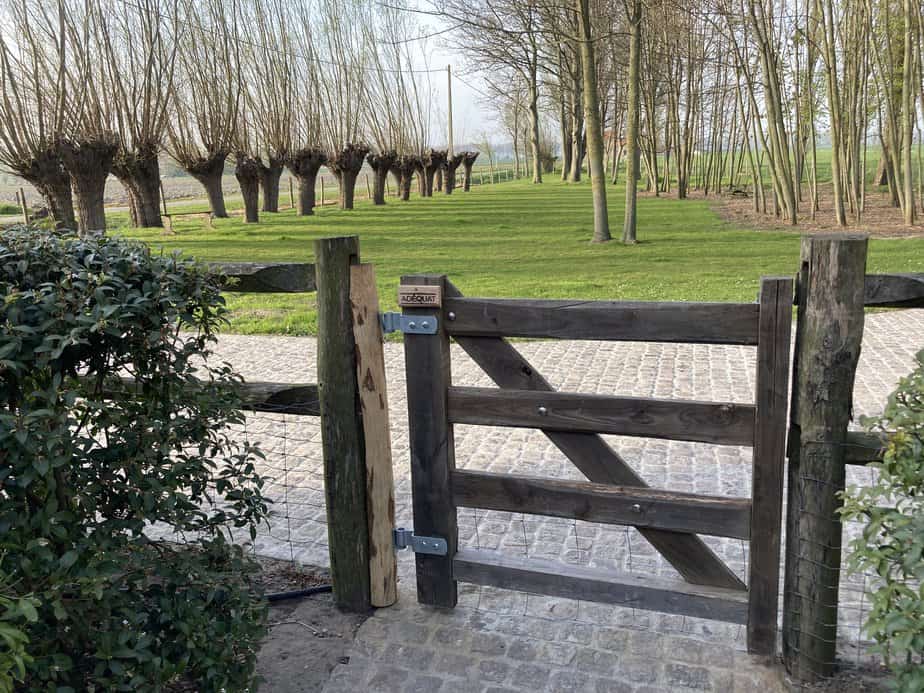 Portail rustique enPortail en châtaignier (rustique ) Portail en bois