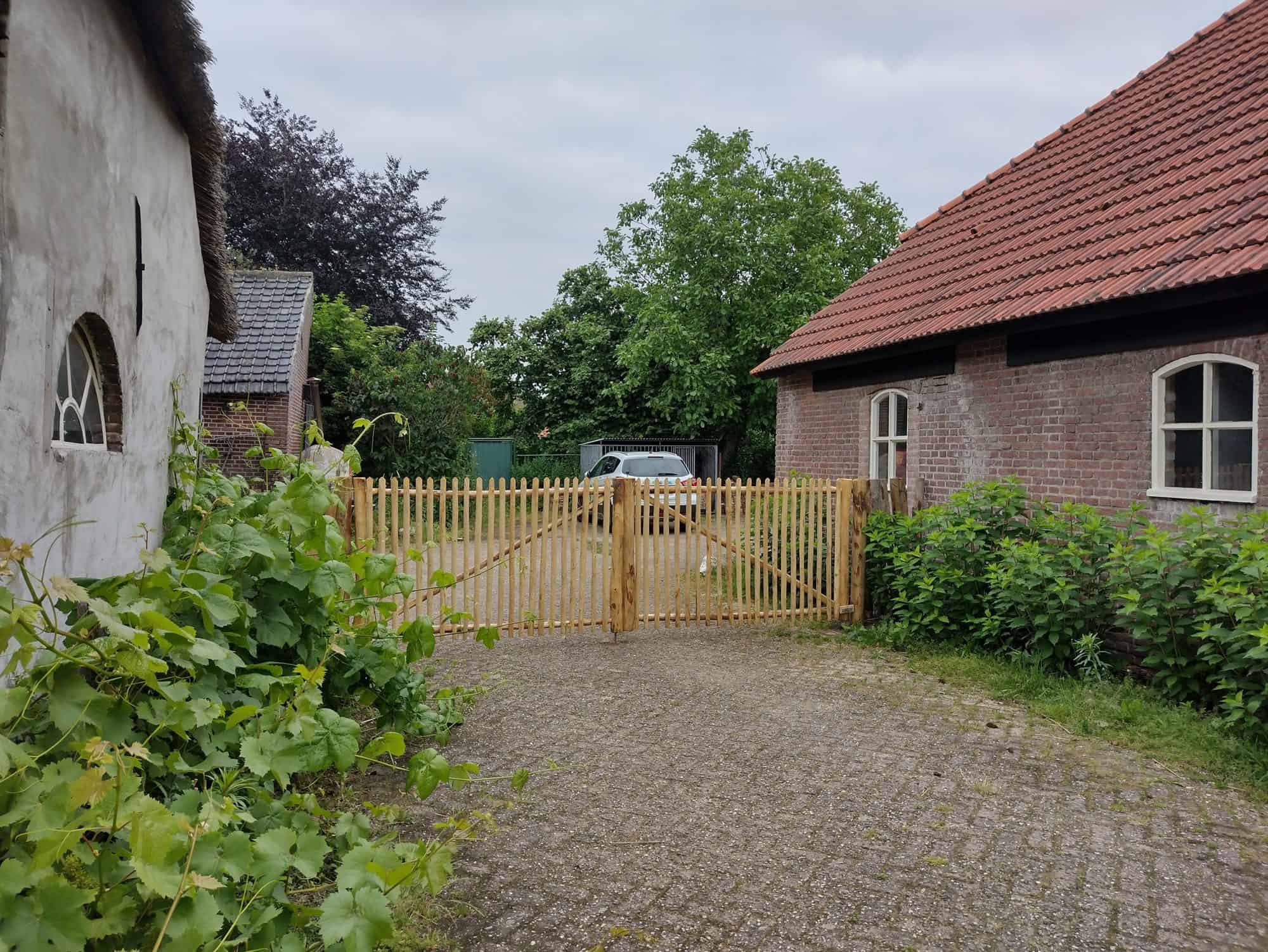 Franse rondhoutpoort Adéquat