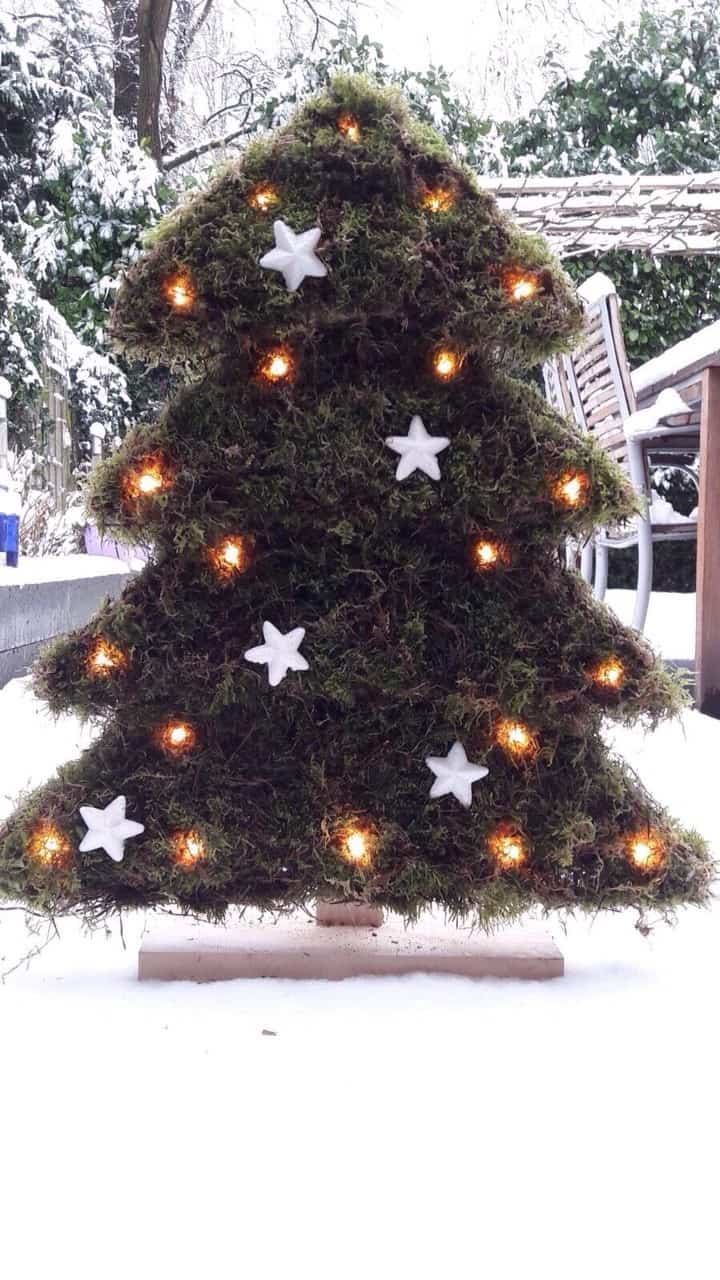Houten kerstboompjes