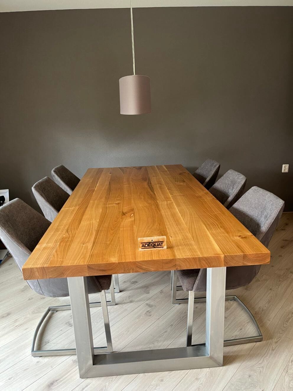 Kersenhouten tafel. Kersen blad op maat gemaakt