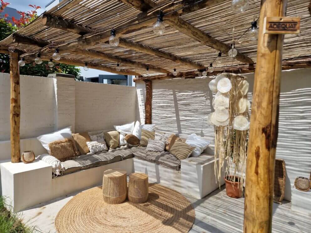 Pergola gemaakt van kastanje palen met een diameter van 10/12 cm in de lengtes 200, 250, 300 en 400 cm in Ibiza stijl